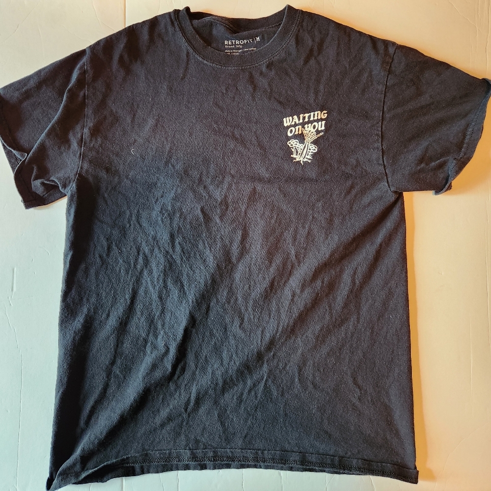 Men's Medium Used Black Skeleton Gravestone T Shirt